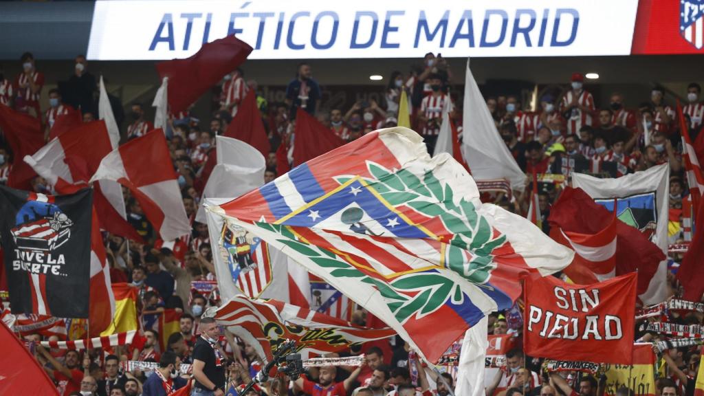 La afición del Atlético de Madrid en el Wanda Metropolitano