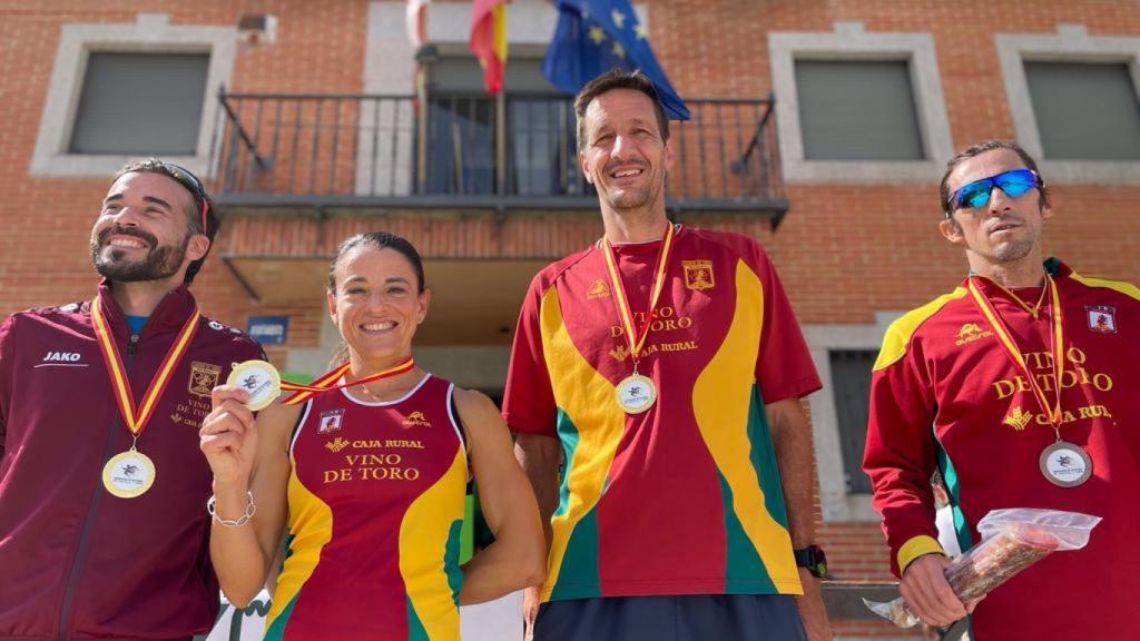 Cuatro pódiums para el Vino Toro Caja Rural en el regional de Carreras de Montaña