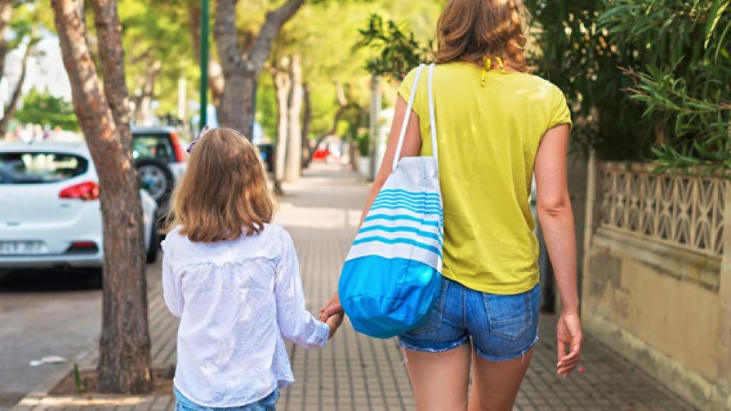 El conflicto de los padres divorciados por la vacuna de sus hijos