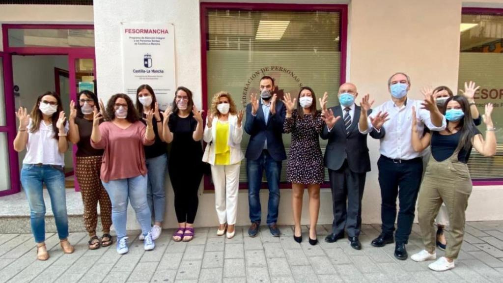 Más de 9.000 servicios para las personas sordas de Castilla-La Mancha