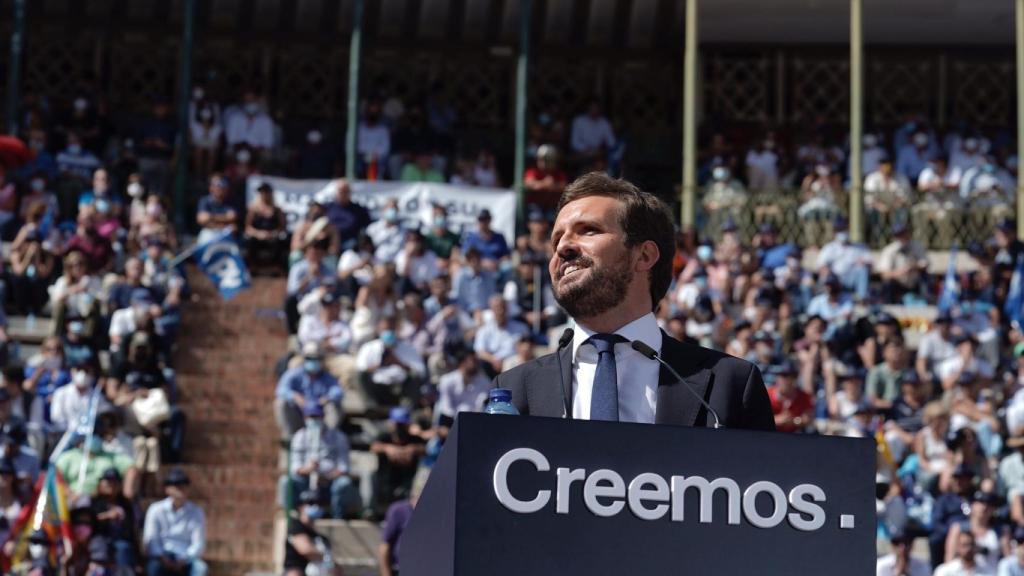 Pablo Casado, en el mitin de Valencia este domingo.