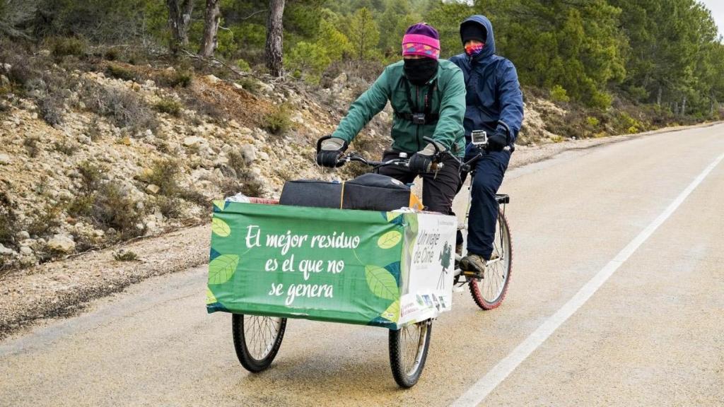Fotograma del documental 'De Quijotes y semillas'