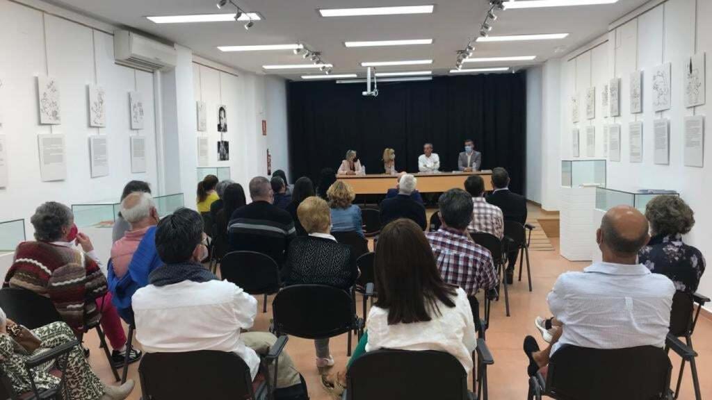 Presentación de la exposición en Cabezón