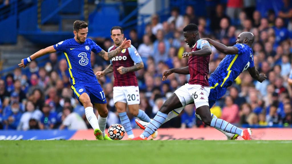 Saúl Ñíguez en su debut con el Chelsea
