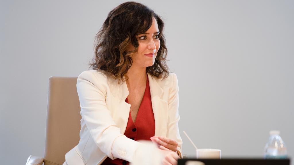 Isabel Díaz Ayuso luciendo su nueva melena.