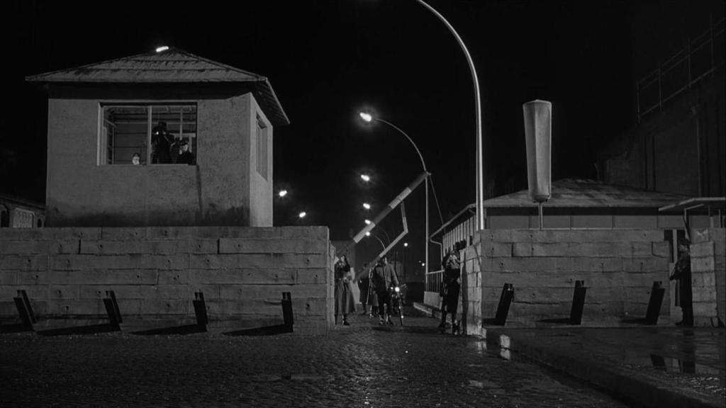 Fotograma de la película 'El espía que surgió del frío' (1965).