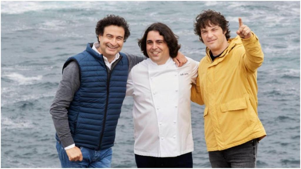 Pepe Rodríguez y Jordi Cruz de Masterchef con el chef Luis Veira.
