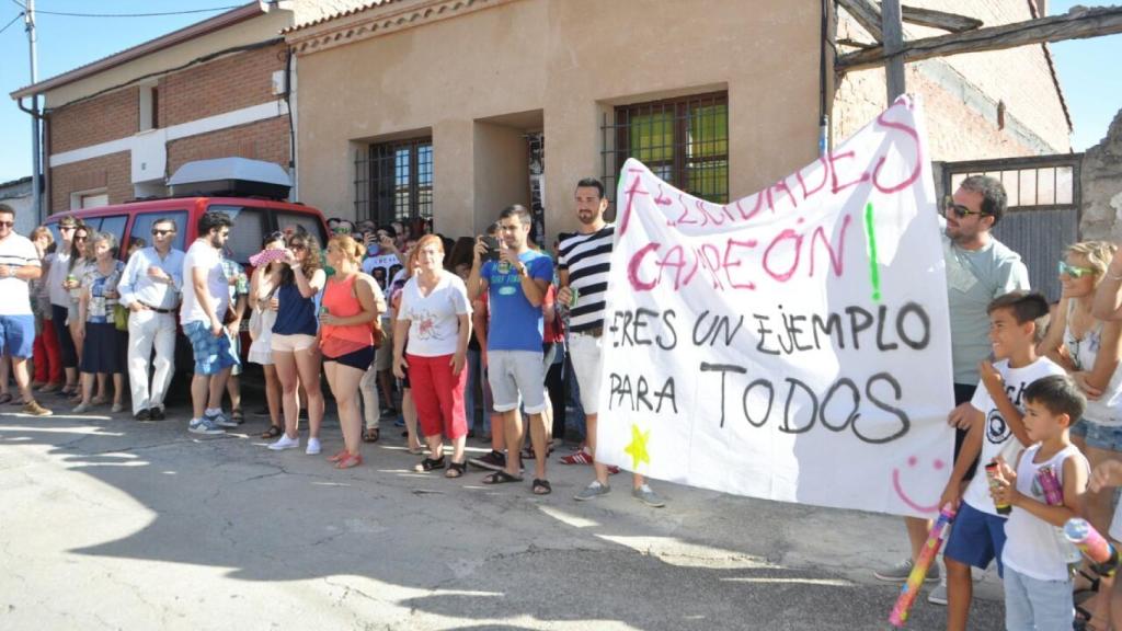 Homenaje recibido en su pueblo, Alcazarén