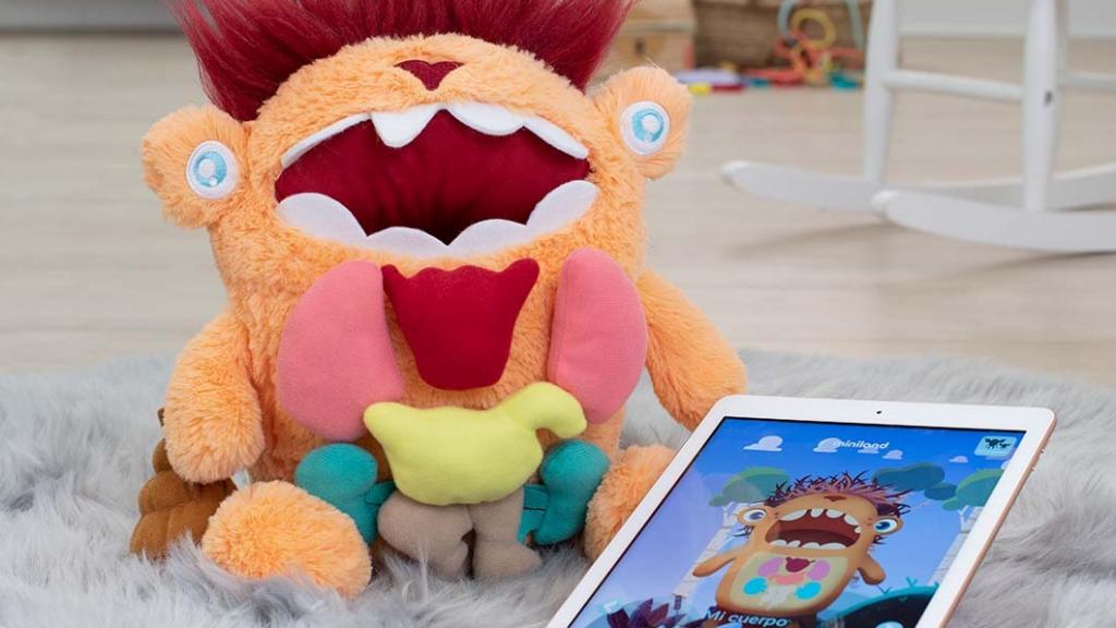 'Amazing Inside' combina la realidad aumentada con un peluche para enseñar anatomía.