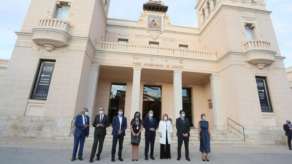 Julia Parra recibió en el  MARQ a la vicepresidenta segunda del Gobierno, Yolanda Díaz, y a los ministros de Trabajo de 10 países.