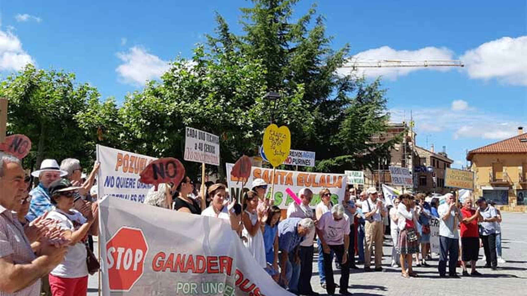 Protestas en Tábara contra las macrogranjas porcinas antes de la pandemia