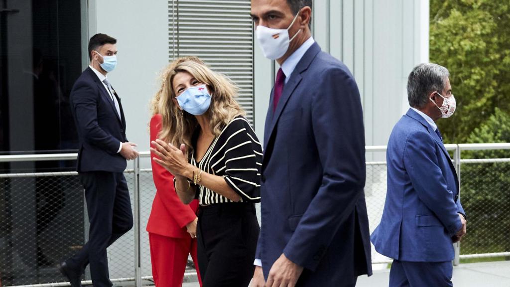 Yolanda Díaz, vicepresidenta segunda de Trabajo y Economía Social, y Pedro Sánchez, presidente del Gobierno.
