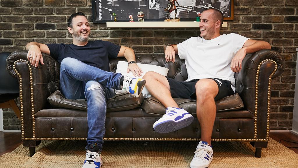 La amistad entre Jordi (derecha) y Xavi (izquierda) supuso el inicio para la creación de Vizz.