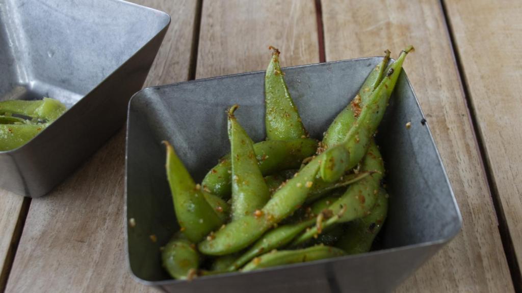El edamame es una saludable forma de ingerir magnesio y otros nutrientes