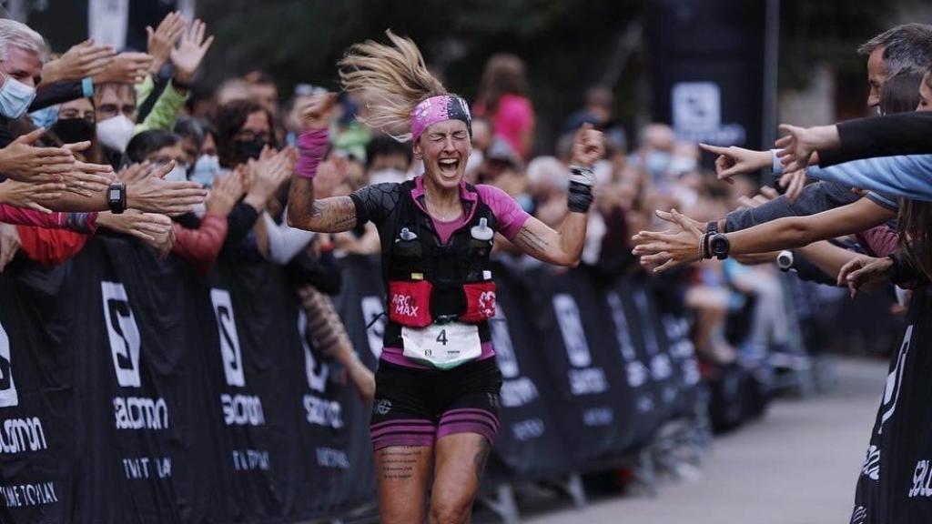 Azara Garcia de los Salmones como campeona.