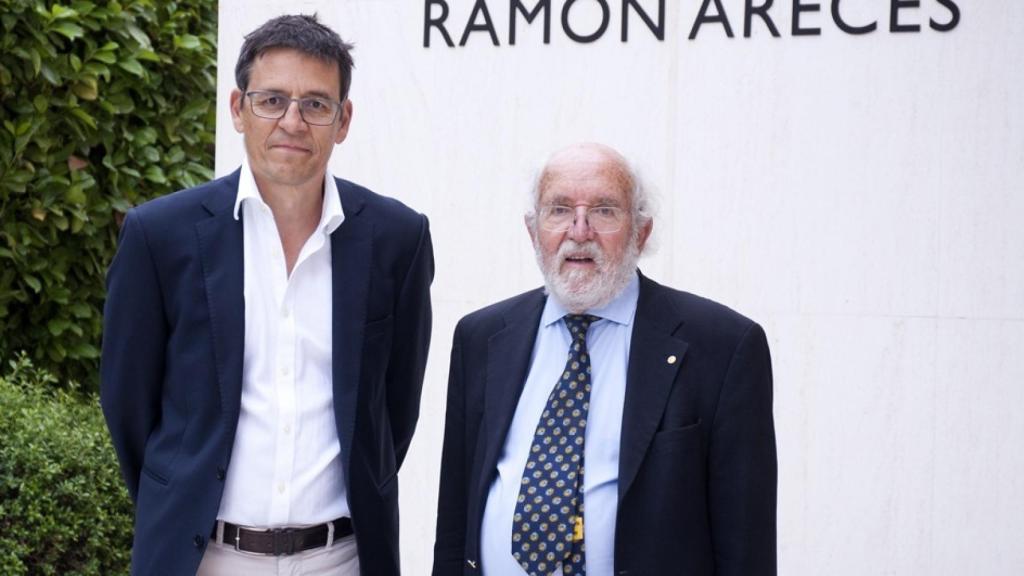 El profesor de la Universidad de Ginebra Michel Mayor desarrolló el espectrógrafo y el doctorando Didier Queloz el software para analizar los datos del primer exoplaneta. Foto: F. RAMÓN ARECES.