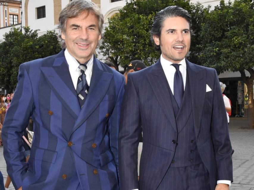 Julián Porras-Figueroa y Hubertus de Hohenlohe antes de acceder al templo.