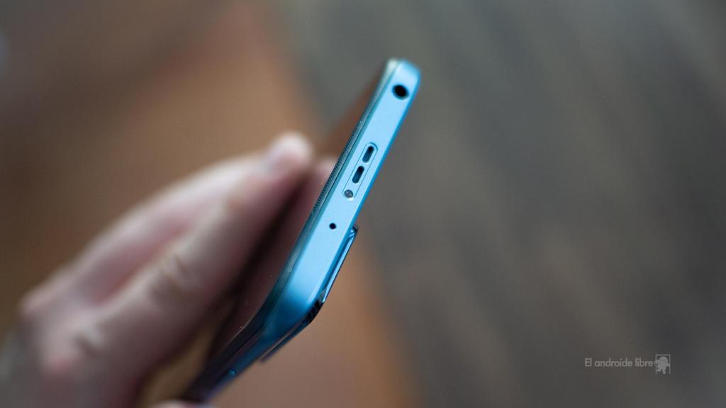 Altavoz superior e infrarrojo del Redmi 10