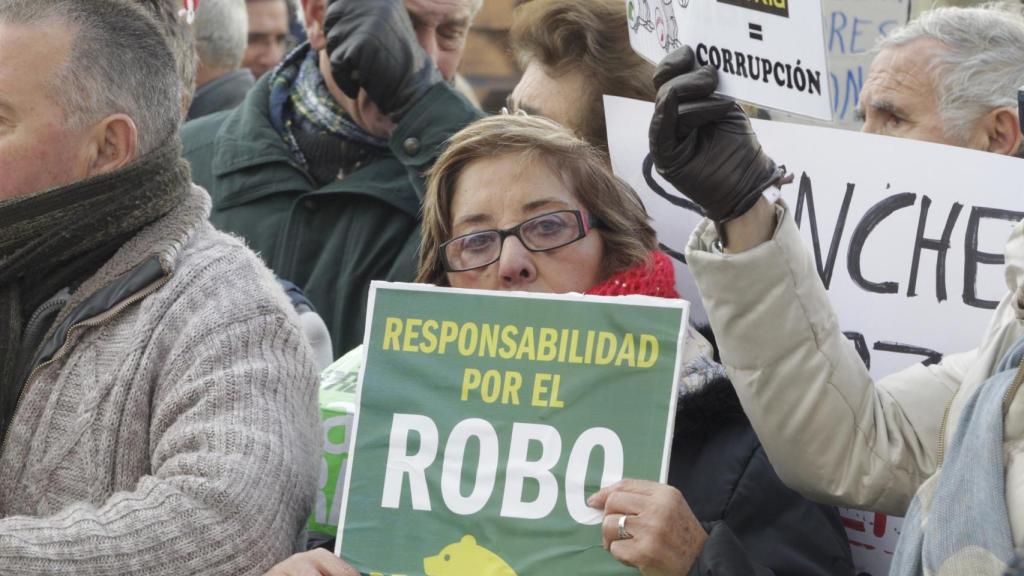 Afectados de la banca.