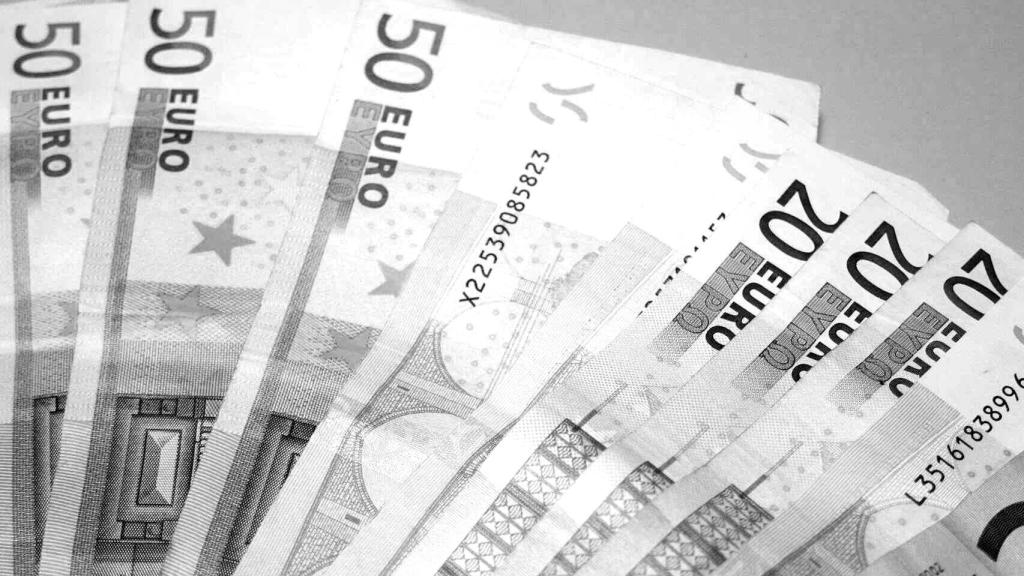 Un sector crediticio competitivo ayuda al consumidor