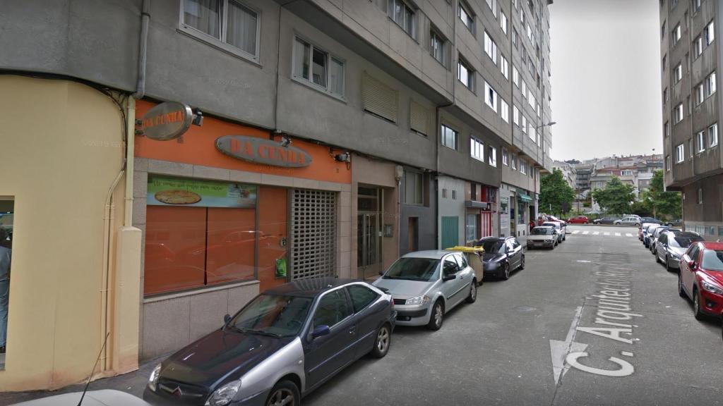 Exterior de la panadería asaltado en O Peruleiro
