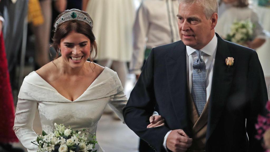 El príncipe Andrés en la boda de su hija, la princesa Beatriz de York.