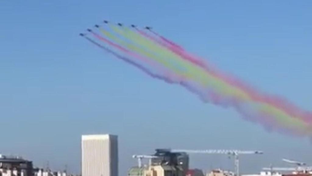 La Patrulla Águila durante el desfile militar este 12 de Octubre.