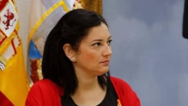 Una edil de Torrevieja expulsada de Vox se presenta a una oposición en su propio ayuntamiento