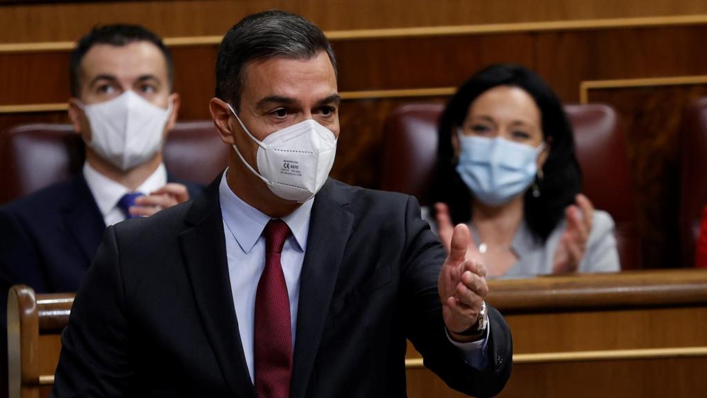 Sánchez y Héctor Gómez detrás.