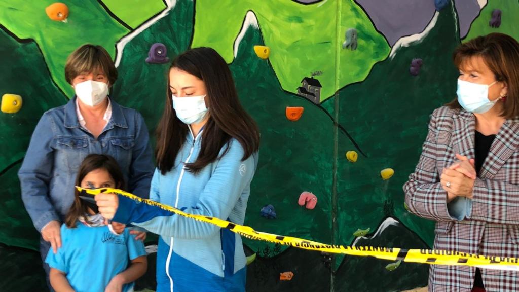 Inauguración del rocódromo del CEIP Parque Alameda