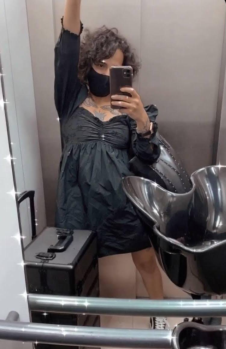 Bárbara con su maletín mágico durante sus desplazamientos a domicilio