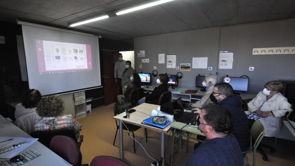 Actividades formativas en el Centro de Formación para Personas Adultas de Santa Marta