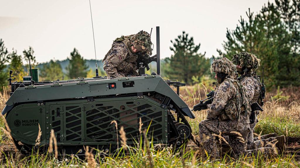 Uno de los momentos del ejercicio realizado en una base militar de Letonia.
