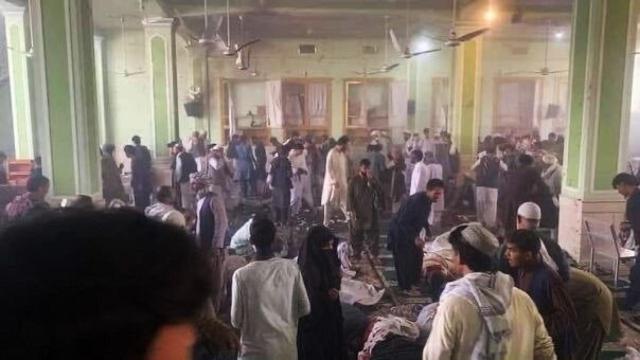 Atentado en el mayor templo de la minoría chií en la ciudad de Kandahar, en Afganistán.