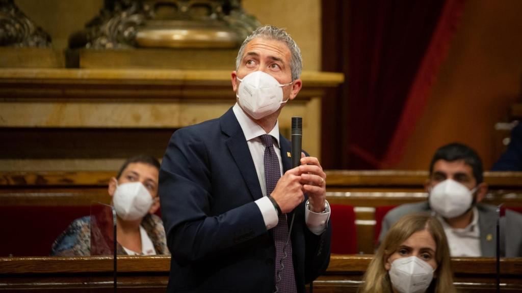Josep González-Cambray, consejero de Educación, en el Parlament.