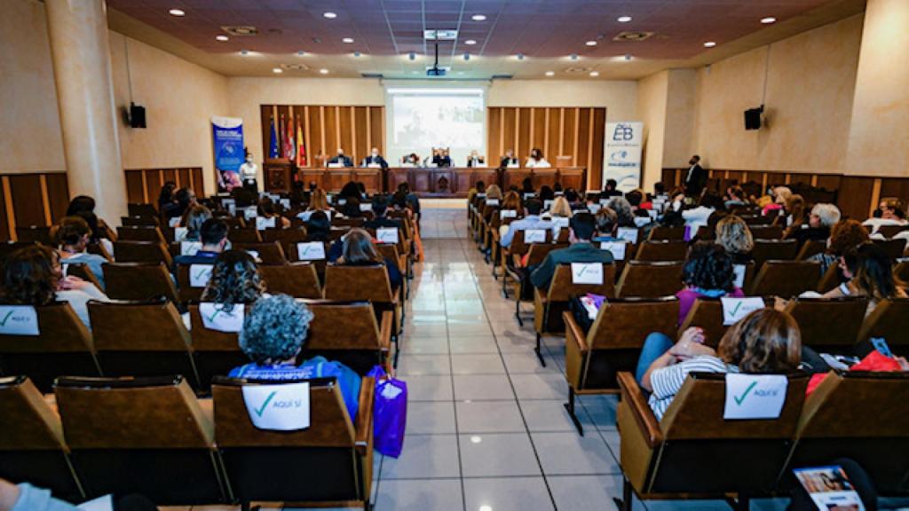 VII Congreso Internacional de Enseñanza Bilingüe en Centros Educativos (CIEB 2021)