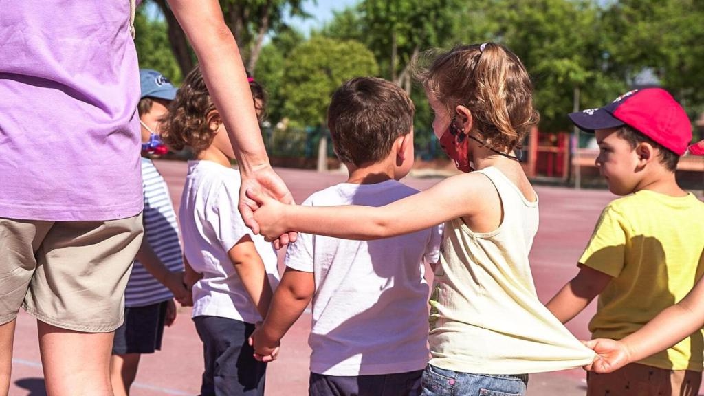 Niños en un campamento urbano de Colmenar Viejo (Madrid).