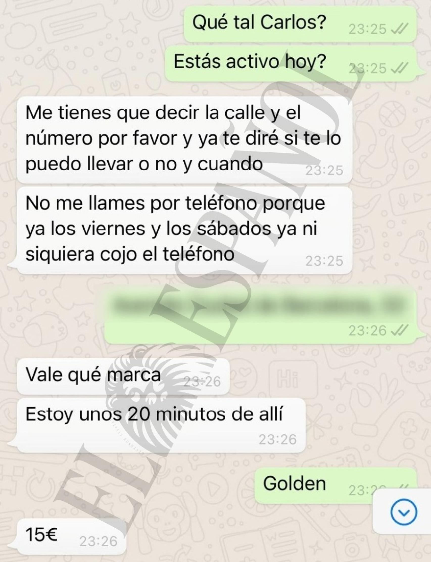 Una de las capturas de pantalla de la conversación entre Carlos y uno de sus clientes.