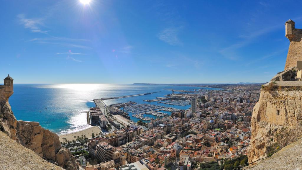 Vistas desde el Castillo de Santa Bárbara.