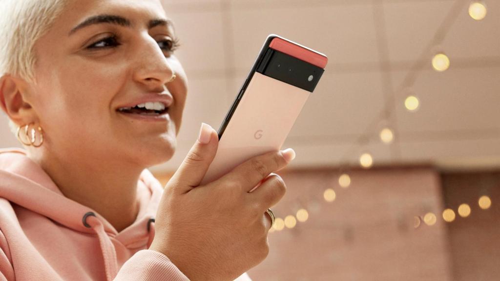 Googlw Pixel 6 en rosa