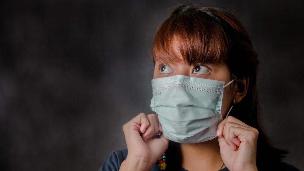 Sanidad podría adaptar su protocolo para que la mascarilla no sea obligatoria al aire libre en los colegios