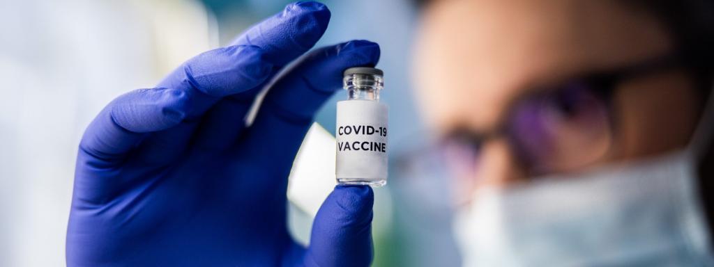 Un vial de la vacuna contra la Covid.