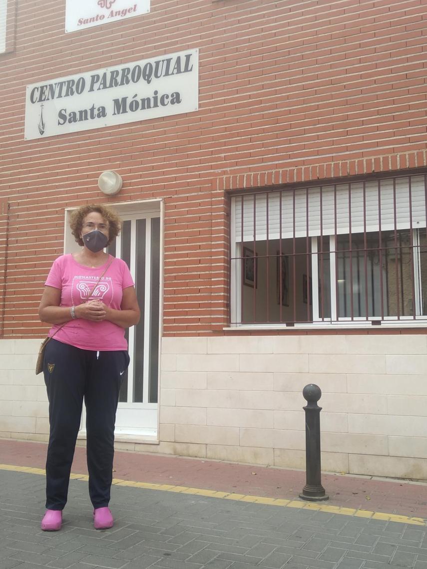 Ana María, voluntaria de Cáritas en Santo Ángel.