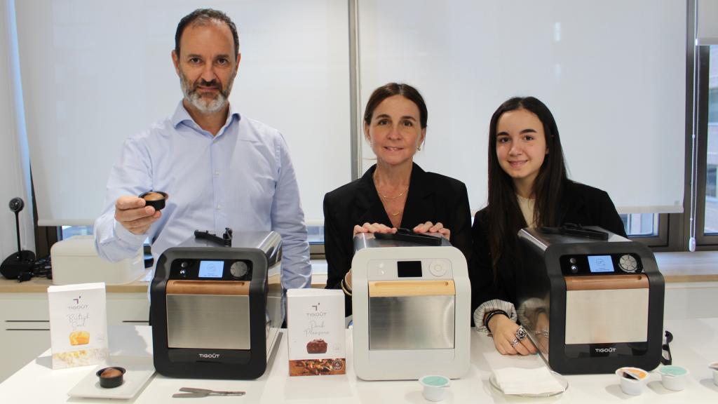 De izquierda a derecha, Rodrigo Córdoba, Meru Artieda y su hija, Agustina, la familia detrás de Tigoût.