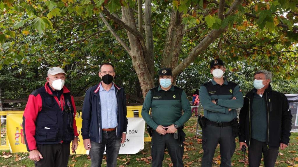 La Red Nacional de Radio de Emergencia junto al subdelegado, Ángel blanco