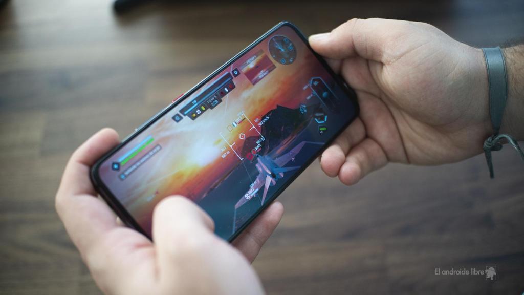 Sky Warriors, el simulador de cazas con el que no pararás de volar y disparar