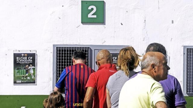 Una de las taquillas del Elche