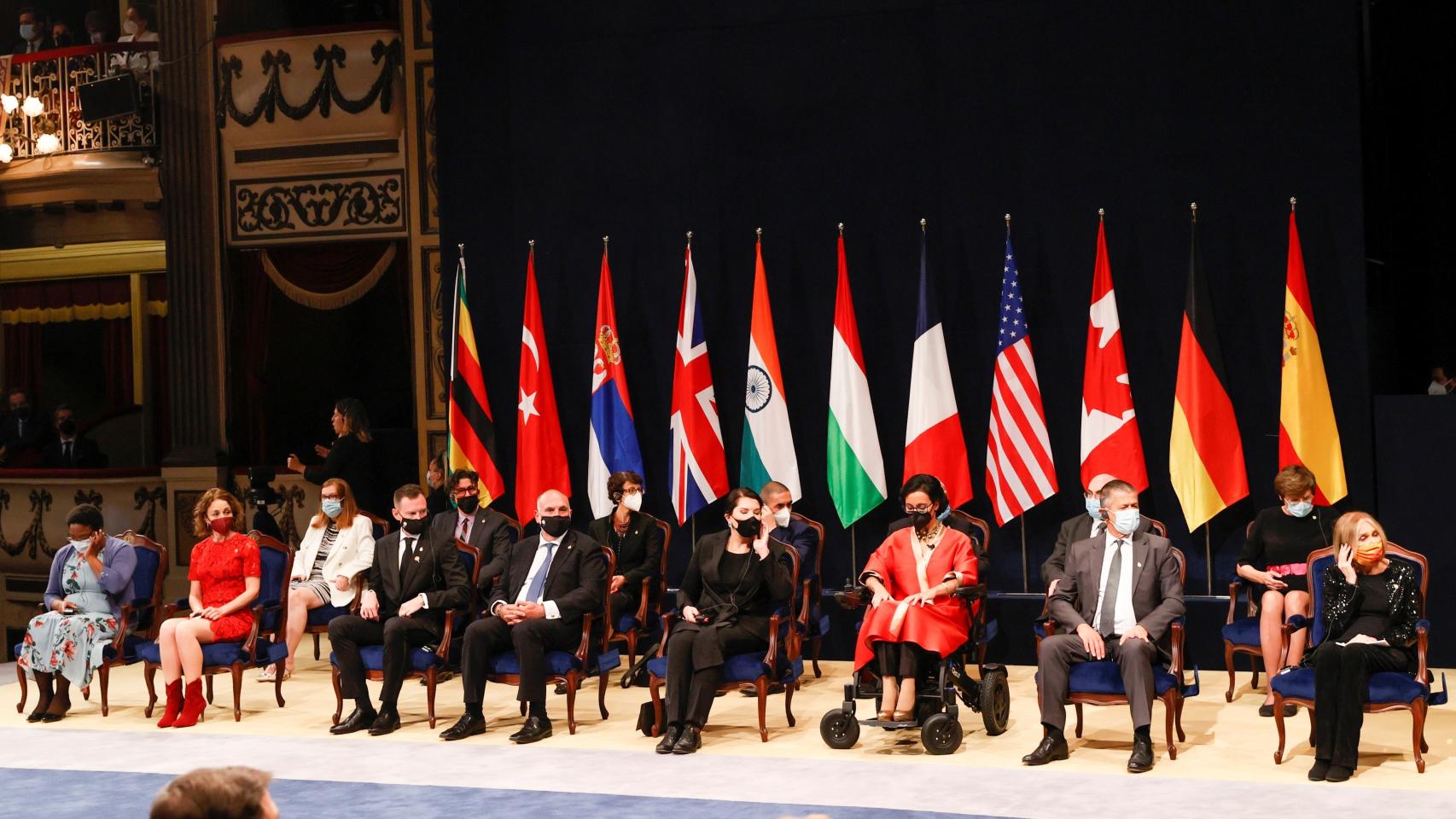 Los galardonados durante la ceremonia de entrega de los Premios Princesa de Asturias.