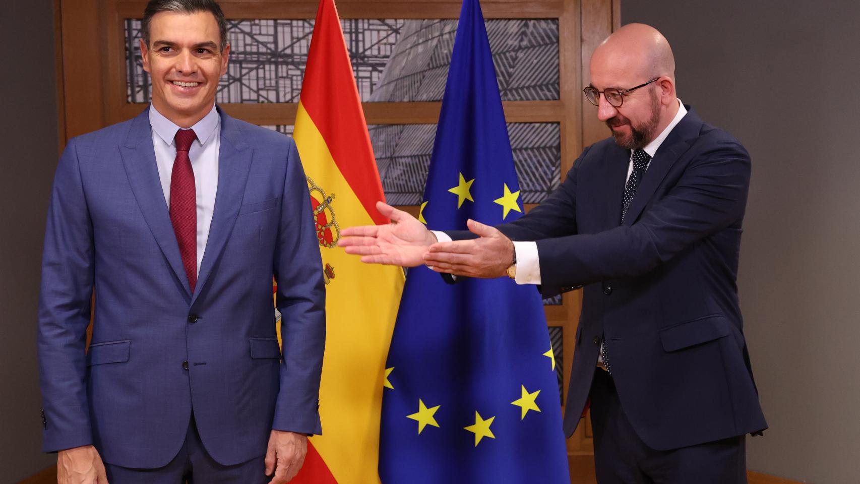Pedro Sánchez, presidente del Gobierno de España, y Charles Michel, presidente del Consejo Europeo.
