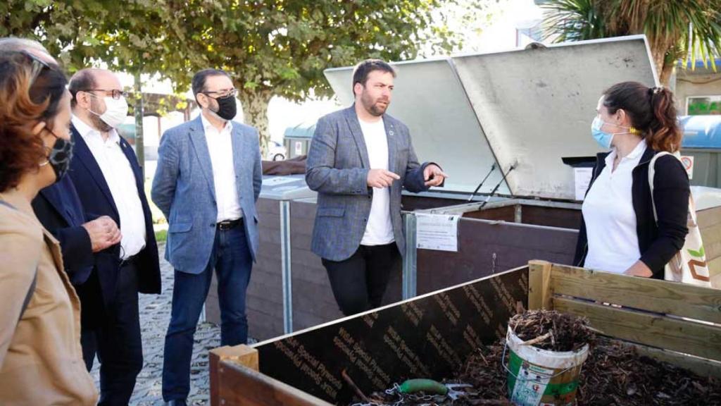 Visita a uno de los centros de compostaje de la provincia.